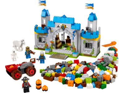 toy knights and castles